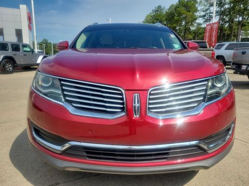 Used 2016 Lincoln MKX Reserve w/ Technology Package FWD image 4