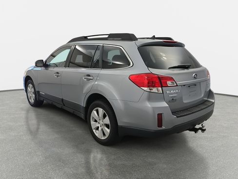 Used 2011 Subaru Outback 3.6R Limited image 7