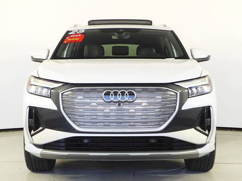 Used 2023 Audi Q4 e-tron Premium w/ Convenience Package AWD/4WD image 3