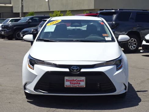 Used 2026 Toyota Corolla LE FWD image 3
