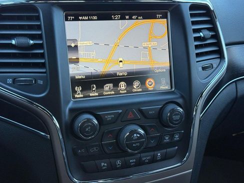 Used 2017 Jeep Grand Cherokee Limited w/ Trailer Tow Group IV image 21