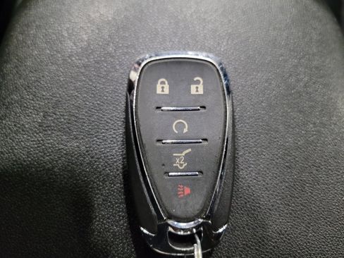 Used 2023 Chevrolet Equinox LT AWD/4WD image 32