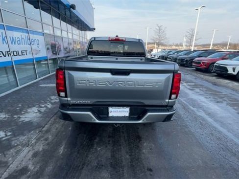 Used 2024 Chevrolet Colorado LT w/ LT Convenience Package image 7