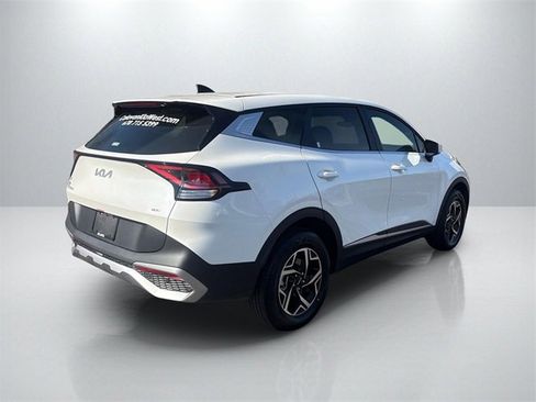 Certified 2025 Kia Sportage LX image 7