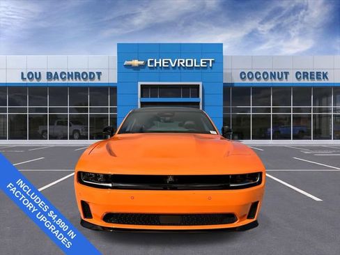 Used 2025 Dodge Charger Daytona R/T w/ Sun & Sound Package AWD/4WD image 3