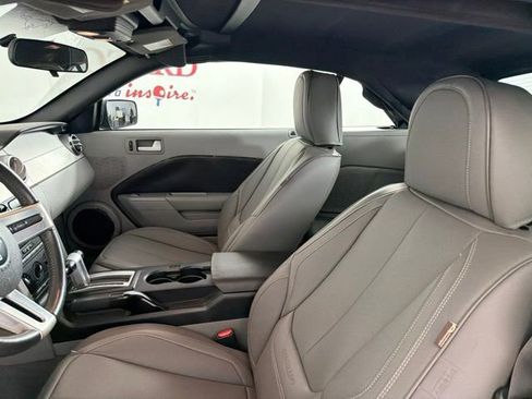 Used 2009 Ford Mustang Premium RWD image 11