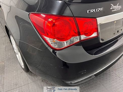 Used 2016 Chevrolet Cruze LTZ w/ Sun, Sound and Sport Package FWD image 12
