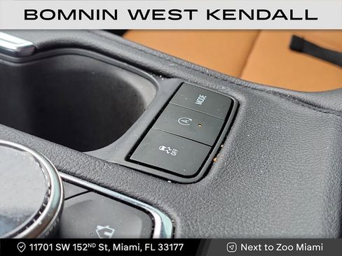 Used 2020 Cadillac XT4 Premium Luxury image 22