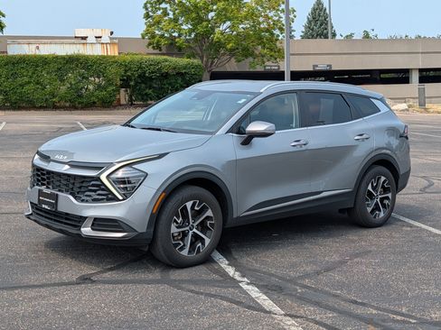Certified 2024 Kia Sportage EX AWD/4WD image 2