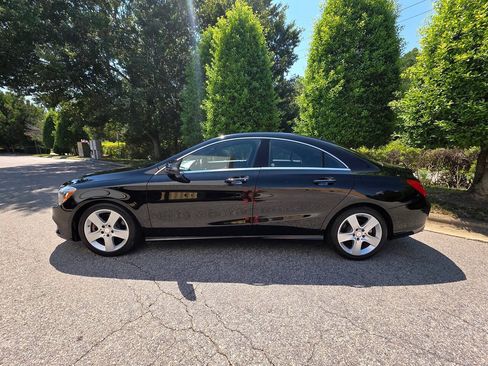 Used 2015 Mercedes-Benz CLA 250 image 2