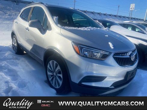 Used 2018 Buick Encore Preferred image 1