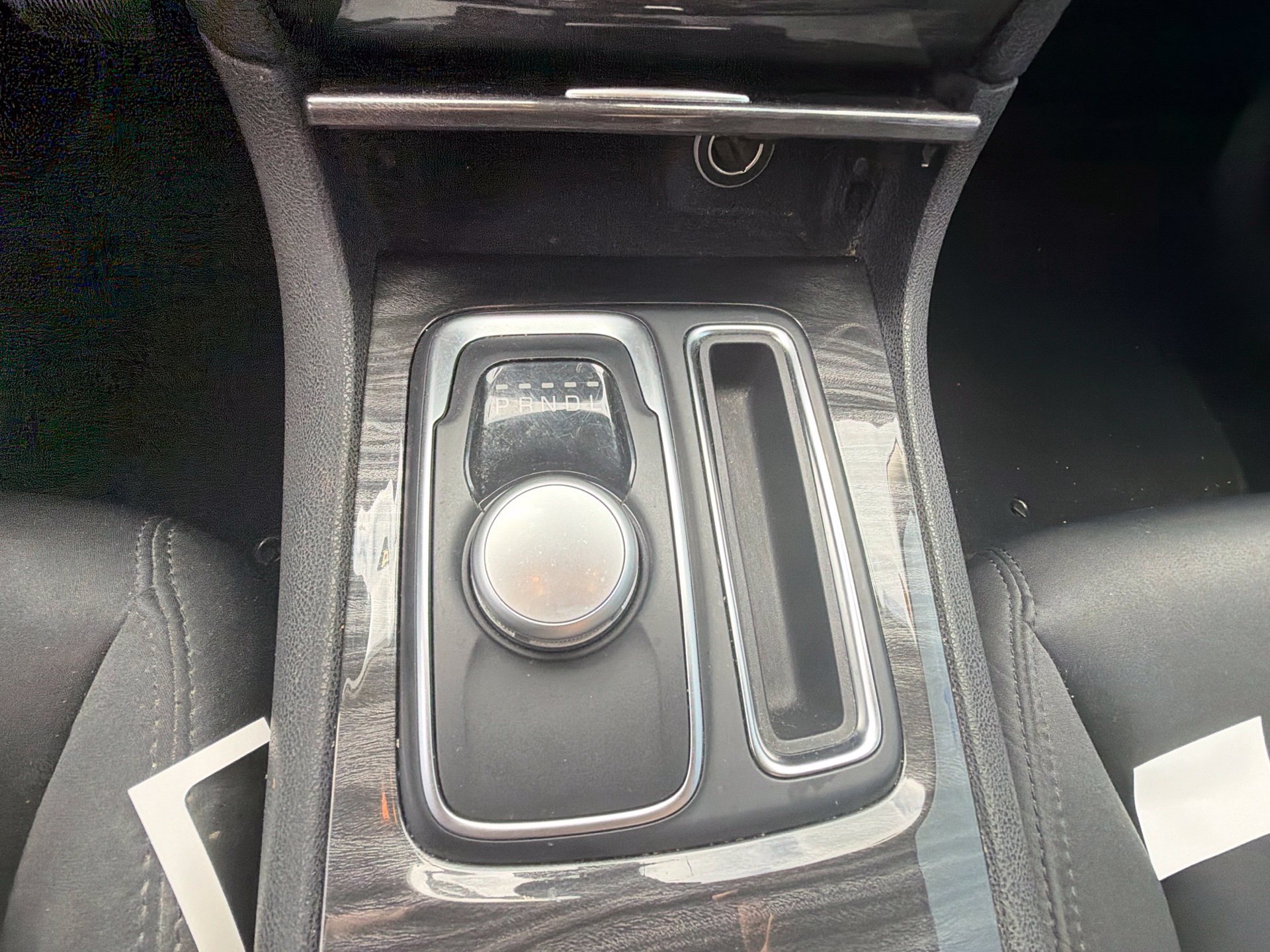 Used 2020 Chrysler 300 Touring w/ Sport Appearance Package RWD image 18