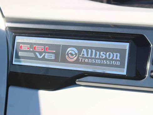 New 2026 GMC Sierra 2500 AT4 w/ AT4 Premium Plus Package image 10