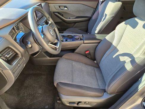 Used 2021 Nissan Rogue SV image 13