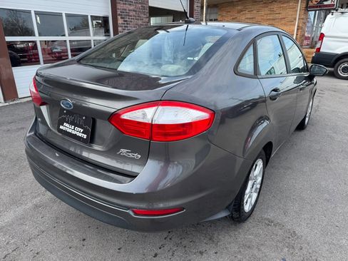 Used 2015 Ford Fiesta SE image 13