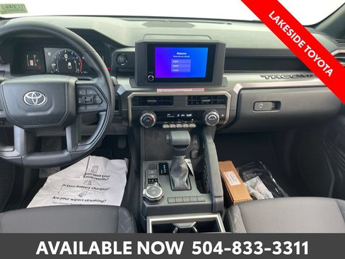 Certified 2026 Toyota Tacoma SR5 AWD/4WD image 22