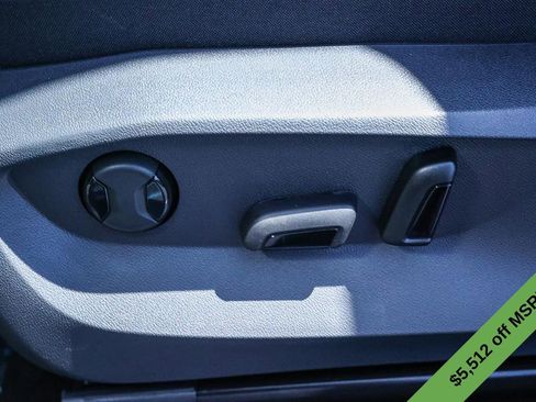 New 2025 Volkswagen Taos SE image 37