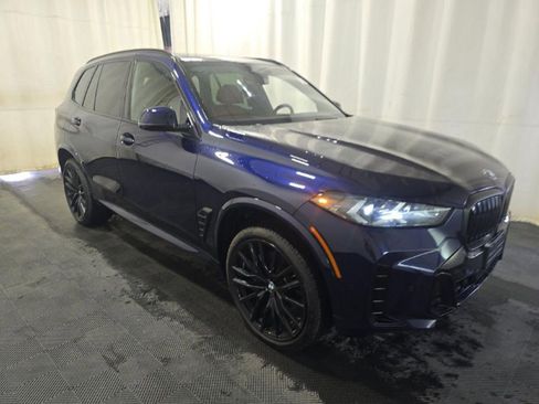 Used 2025 BMW X5 xDrive40i AWD/4WD image 3