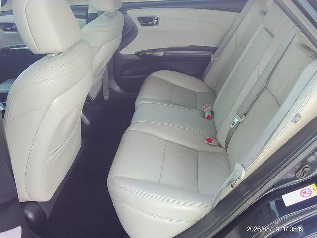 Used 2017 Toyota Avalon XLE Premium w/ Carpet Mat Package FWD image 5