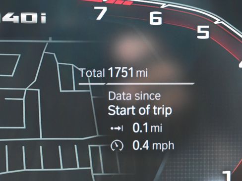 Used 2025 BMW Z4 M40i w/ Premium Package image 27