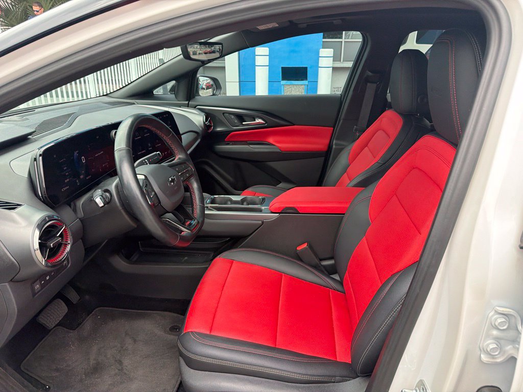 Used 2025 Chevrolet Equinox EV RS w/ Convenience Package II FWD image 21