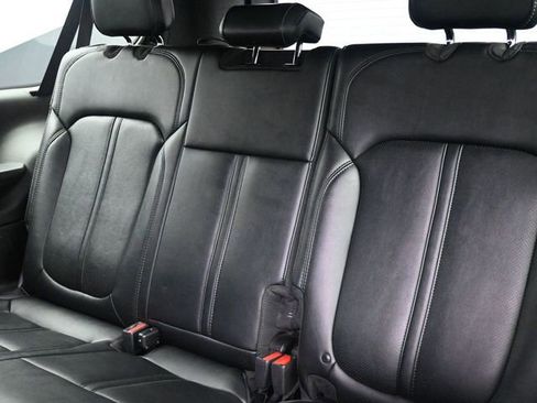 Used 2024 Jeep Wagoneer L Series II w/ Flexible Seating Group image 10