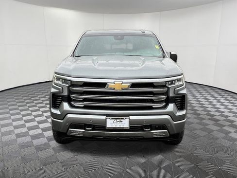 Used 2023 Chevrolet Silverado 1500 High Country w/ Max Trailering Package image 2