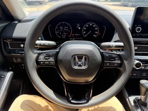 Used 2022 Honda Civic LX image 11