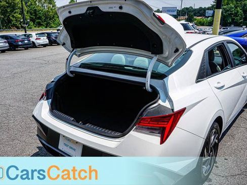 Used 2024 Hyundai Elantra Limited FWD image 44