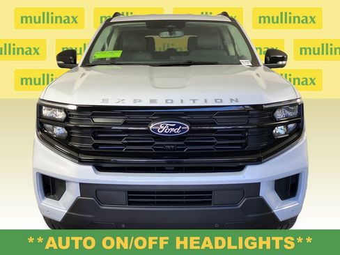 New 2026 Ford Expedition Max Active image 16