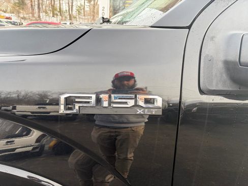 Used 2018 Ford F150 XLT w/ Equipment Group 302A Luxury image 13