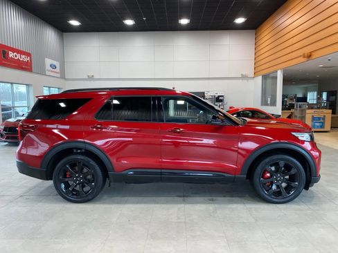 Used 2023 Ford Explorer ST w/ Equipment Group 401A image 6