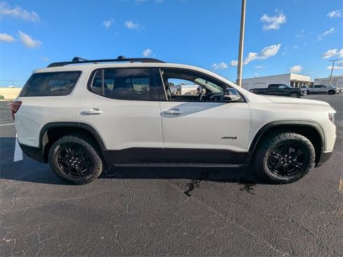 Used 2022 GMC Acadia AT4 w/ Technology Package image 21