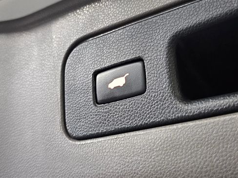 Used 2016 Honda Odyssey Touring image 28