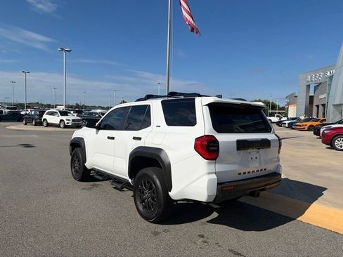 Used 2025 Toyota 4Runner SR5 RWD image 3