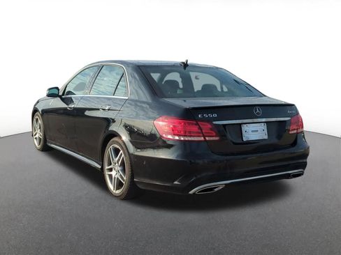 Used 2014 Mercedes-Benz E 550 4MATIC Sedan image 4