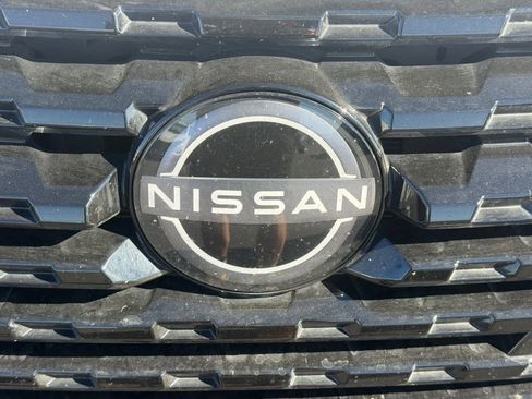 Used 2023 Nissan Kicks S image 6