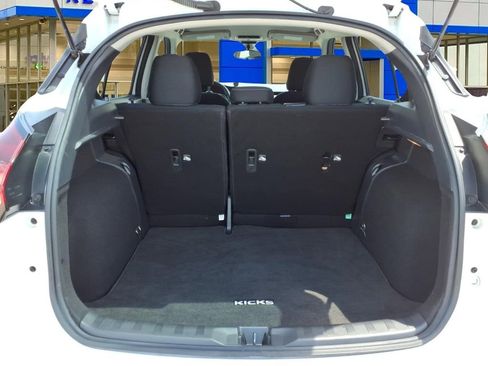 Used 2022 Nissan Kicks S FWD image 24