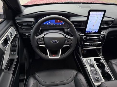 Used 2024 Ford Explorer ST w/ Equipment Group 401A image 28