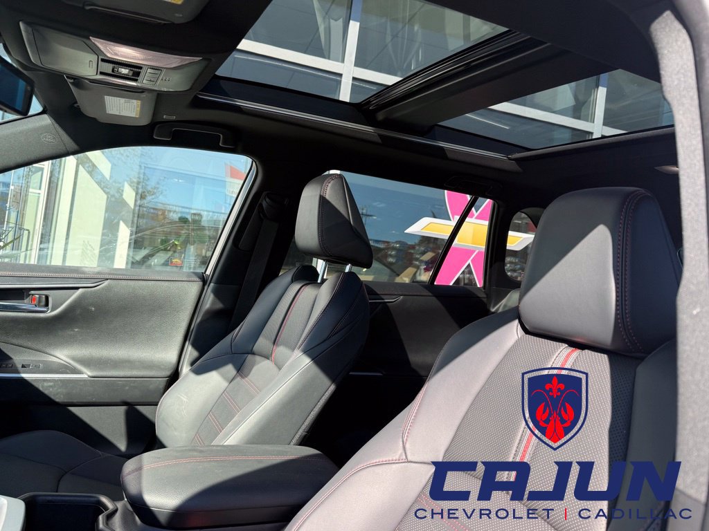 Used 2025 Toyota RAV4 XSE w/ Premium Package AWD/4WD image 9