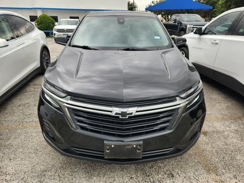 Used 2024 Chevrolet Equinox LS w/ Midnight Edition FWD image 2