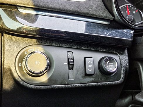 Used 2014 Chevrolet SS image 42