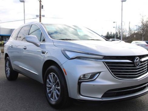 Used 2022 Buick Enclave Premium image 1