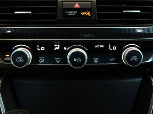 Used 2020 Honda Accord Sport image 28
