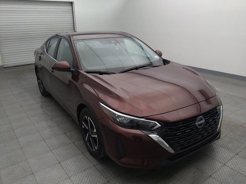 Used 2025 Nissan Sentra SV FWD image 13