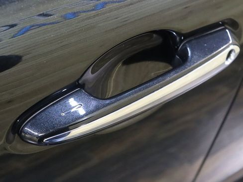 Used 2024 Lexus LX 600 4WD w/ Luxury Package image 16