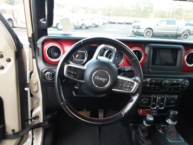 Used 2020 Jeep Gladiator Rubicon w/ Trailer Tow Package AWD/4WD image 13