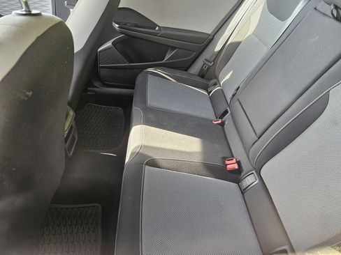 Used 2022 Volkswagen Taos S image 14