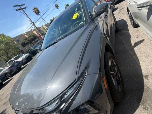 Used 2025 Hyundai Tucson SEL AWD/4WD image 1