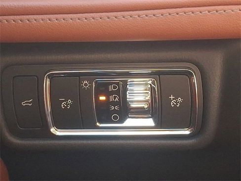 Used 2025 Lincoln Aviator Reserve w/ Jet Appearance Package image 33